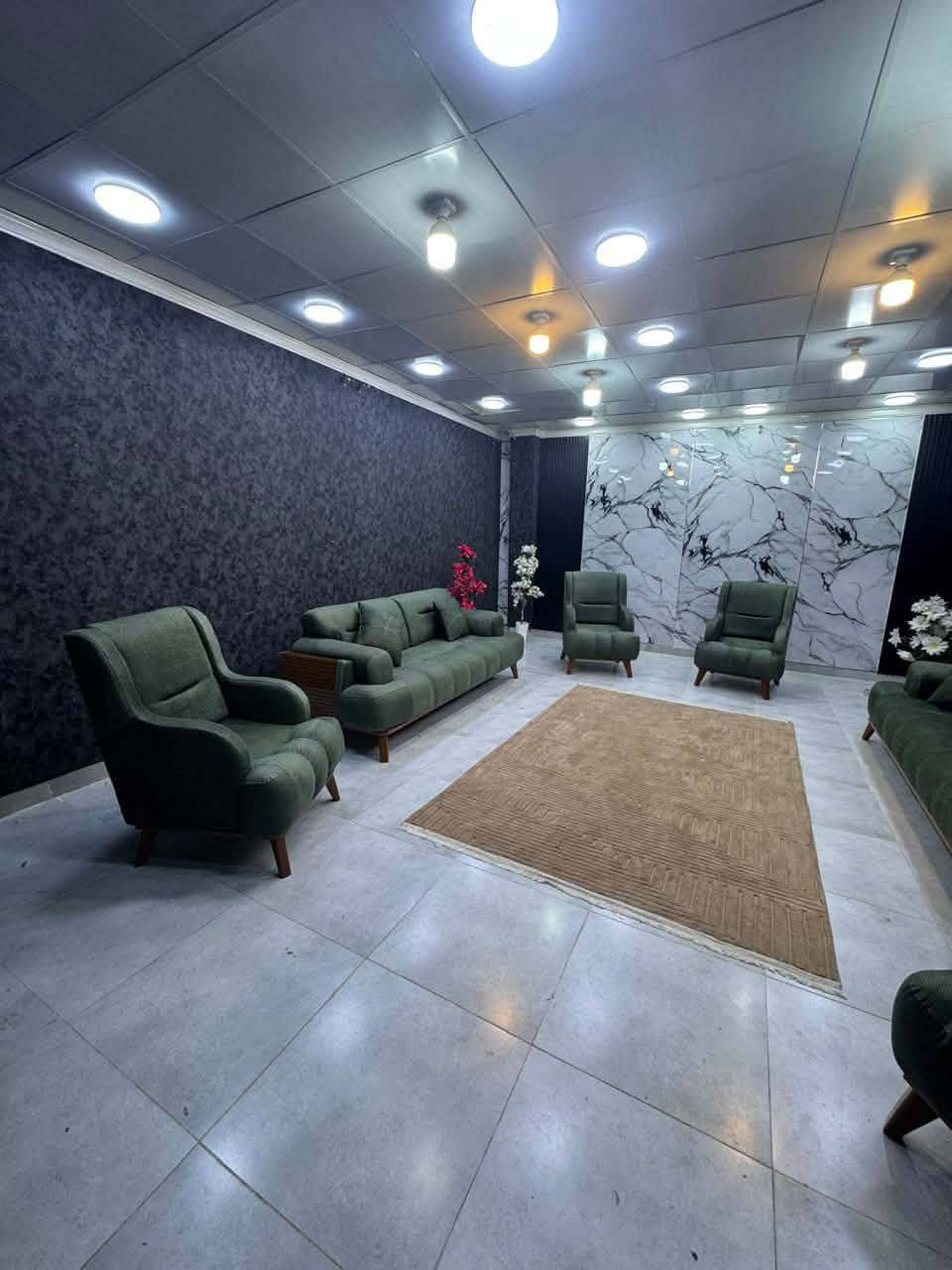 عنواننا الرقي دوما
خليكم معانا بكل شئ حصري
توفر لدينا طقم رويال
السعر تنافسي بمليون و ١٠٠ الف بس
الطقم صنع بعناية فائقة من اجود انواع الخشب
١٠ مقاعد
٤ فرديات كراسي
٢ ثلاثية المقعد
٦ ارجل للقنفات ٤ خارجي ٢ مخفي
ظهر قابل للطي قلاب
قماشه خاولي مخمل
خشبه جام روسي
الأسفنج ضغط عالي طبي
للحجز الاتصال ع الرقم
***********
يوجد واتس مثبت ع الرقم
او التواصل عبر الصفحة 
خدمة توصيل لباب بيتكم متوفرة 
#توصيل_سريع
#عرض_جحيم
#ديكورات_عصرية
#اطقم_تركية_مودرن
#السعر_خيال
