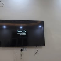 شاشه حجم ٥٥ 4K تدعم سلسله فول نوع سامسونج ريمونت طاقه أو شحن ميحتاج بط...