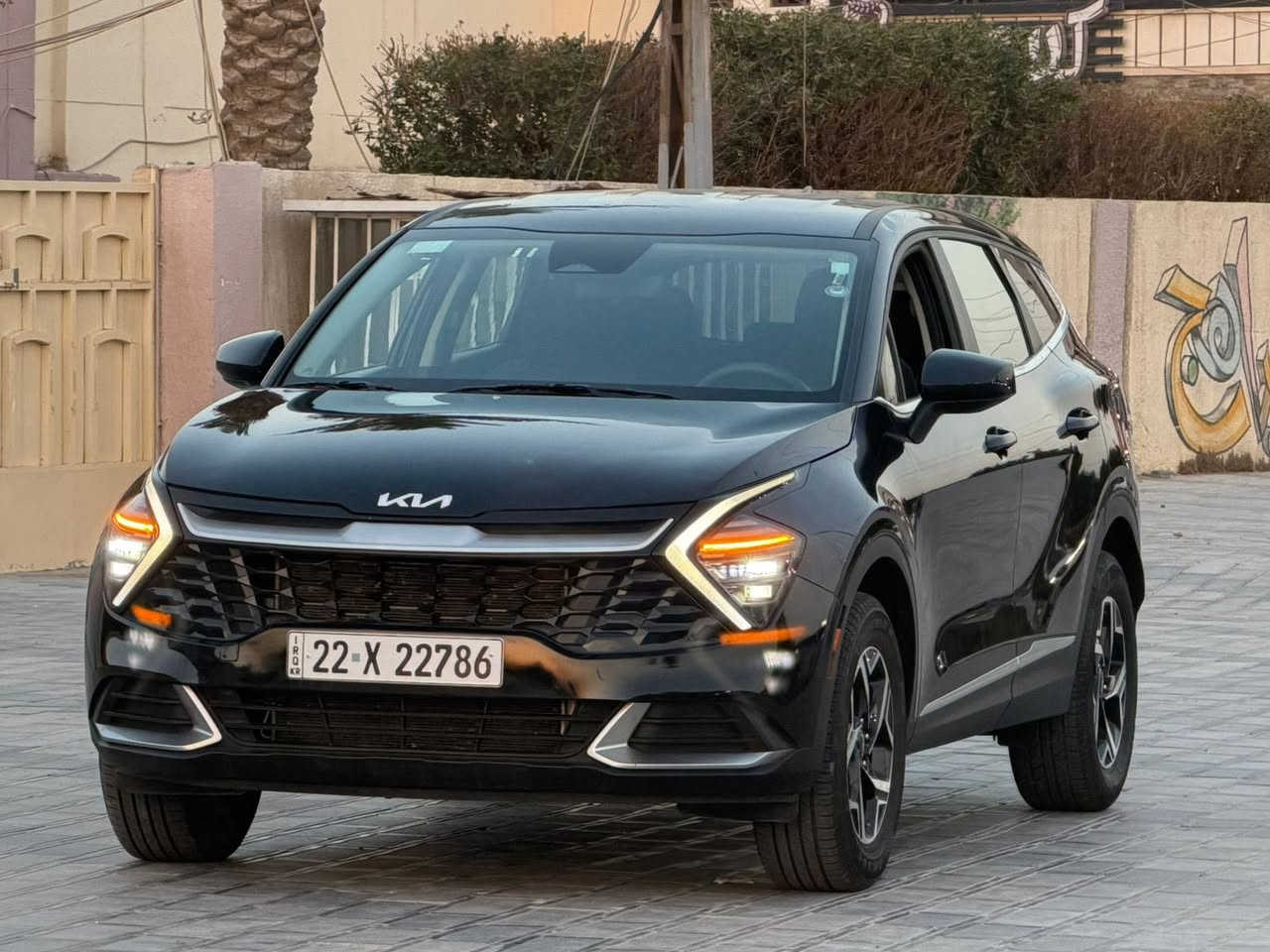 سبورتج 2024 موديل مرقمة اربيل السيارة هزه وفحص وترقيم حديد / تحويل مباشر بأسم المشتري / السيارة وارد امريكي  ضرر جداً بسيط / صار صبغ بيها جزء من البنيد فقط / السيارة ليبل واحد كلها بدون تبديل اي قطعة / جميع الايرباكات سليمة / شواصي لغود كفالة عامة وشرط السونار ابيع 
راديترات ومروحه كلهن بلاديات بوضع الشركة
مواصفات نص
محرك 2500
لايت زينون عالي ناصي
Led لد نهاري 
رادار امامي خلفي ومانع تصادم 
حساس خلفي بلادي
اوتو هولد
فور ويل دفع رباعي 4 x4 
شاشه تدعم كار بلي 
تحكات استيرن جهتين
كروز سرعة
مانع انزلاق ومانع انحدار
أنظمة قيادة متعدده 
تبريد قطعتين 
سونار خلفي 
اطفاء ذاتي 
وتوقف ذاتي 
----- 
بغداد المنصور / الداوودي 
*********** 
واتساب متوفر او الاتصال عالخط
السيارة جديد معنى الكلمة واي نقص مابيها
حداديه وكهربائيات كلهن شرط الشركة بعدهن / كير ومحرك كفالة
