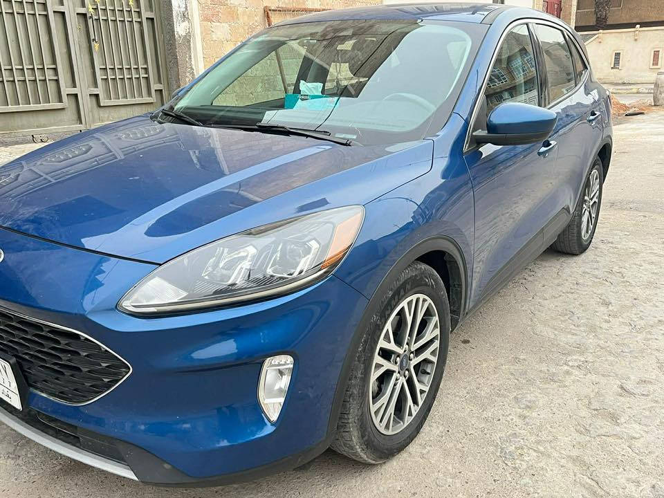 مراوس بكورلا هايبرد
فورد سكيب ٢٢ فئة sel بجم كبس 

تبريد قطعتين 

تدفئة كشنات وستيرن 

فول تحكمات ستيرن 

صندوق كهربائي 

كشنات كهربائيه 

كير ماوس 

اوتو هولد 

تشغيل عن بعد 

تحديد مسار 

مانع انزلاق 

رادار من جميع الجوانب 

محرك ٣ سلندر ١٥٠٠ تربو 

حادثها نص بنيد بامريكا ونص باب بالعراق معدل ع البارد

للتواصل ***********
