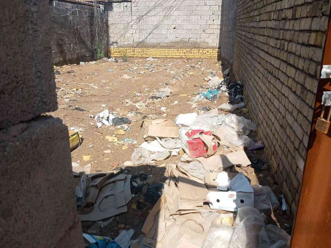 السلام عليكم
قطعه للبيع في شارع المدارس قرب محلات قاسم الدبي 
المساحه ١٠٠ متر للاستفسار الاتصال على الرقم 
***********
