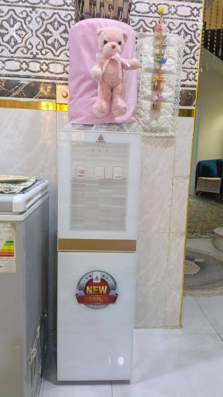 ثلاجه للبيع اجدي نضيفه مابيه أي شي ب500.     براد للبيع نضيف كلش يردونه 150ميز طعام نضيف كلش يردونه ب250 العنوان الفداء شارع ابولبنان رجائن بس شراي يجيني


**إذا كنت صاحب هذا الإعلان وتريد حذفه لأي سبب، رجاءا أرسل رسالة إلى الدعم الفني**