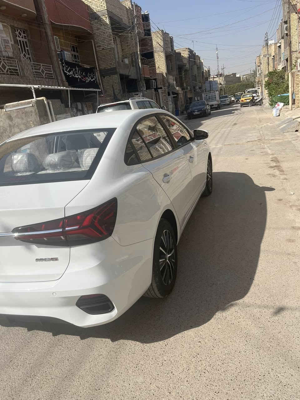 السلام وعليكم للبيع ام جي فايف سياره كفاله بس بيه بارد بل باب الوره والجاملغ شويه كلش البارد سياره ماشيه 12 سياره خير من الله موديل 2025 بعد زيرو تبريد قطعتين سياره حلوه رقم جديد بغداد مكاني بغداد الشعب رقمي :***********
