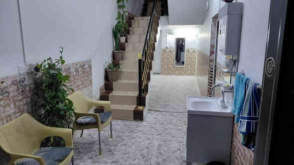 عقار تجاري للبيع مساحة 375م ... موقع العقار سايدين بين ساحة الاحتفالات ودائرة المعوقينن..
لباقي المعلومات و الاستفسار الأتصال على الرقم التالي...
***********
***********
