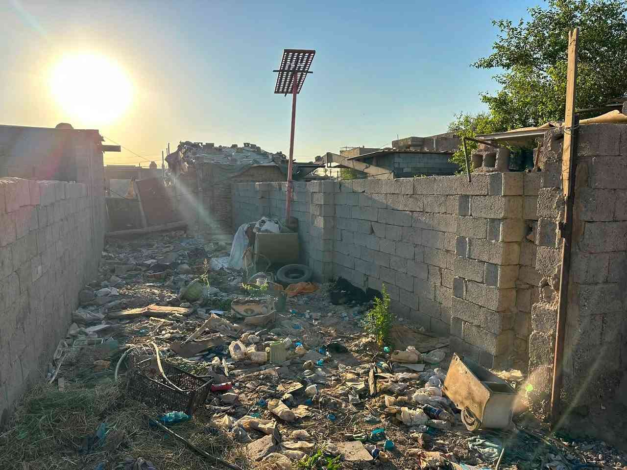 السلام عليكم  قطعه مع بيت صغير  150 متر في منطقه الفضيليه حي القدس خلف مستشفى الفضيليه العام  واجه11نزال 15  السعر اتصل وبيك خير وتدلل ***********
