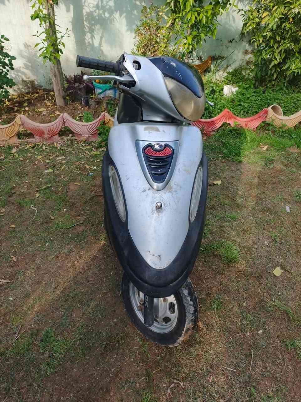 السلام عليكم 🤍
دراجة لبيع كامكو ياباني 
دراجه حلـِۈۋ‏وھّ ونضيفة لبيع طافية
السعر 200 وبي مجال 
رقم ***********
