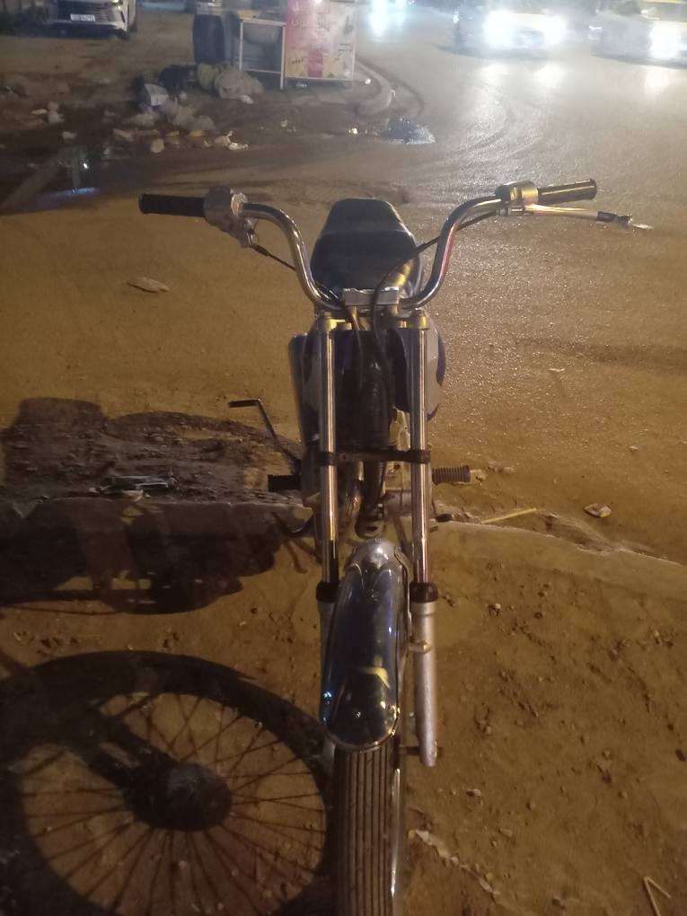 السلام عليكم إيراني للبيع
دراجه خير من الله غراض كلهن جدد واصلي مكاني البياع الشرطة الخامسه رقم الهاتف *********** سعر مناسب
