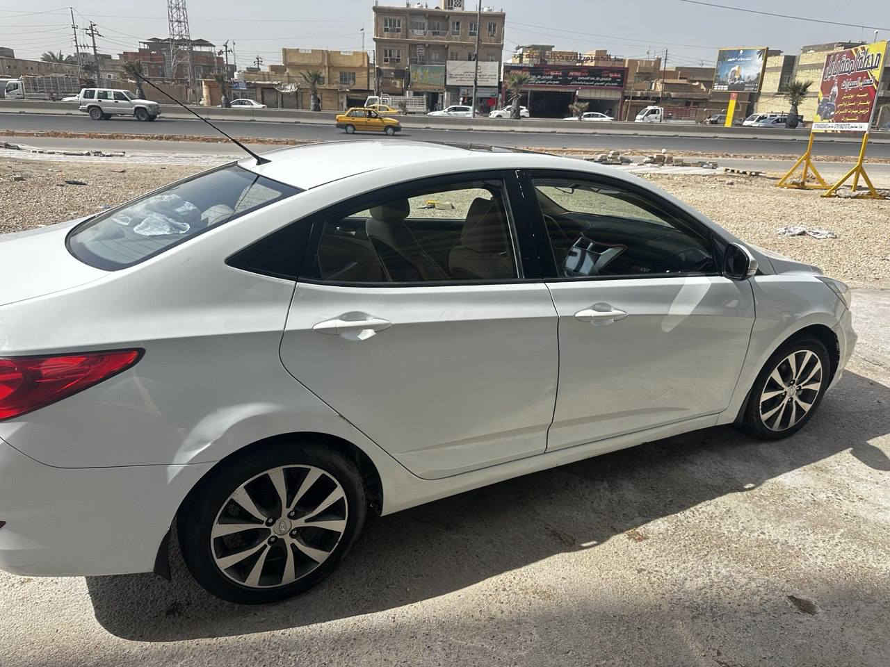 سلام عليكم
اكسنت للبيع  ١٥ خليجي فول مواصفات بيها تبديل جاملغ  وتصليح بالباب ،صبغ الدوسات  ماشية ٩١  
***********
