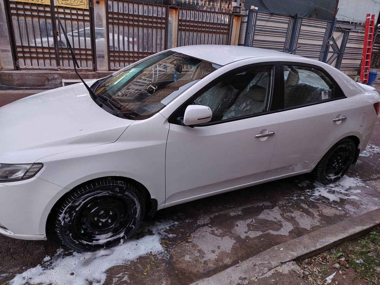 سلام عليكم سيراتو خليجيه لبيع لسفسار  ***********
