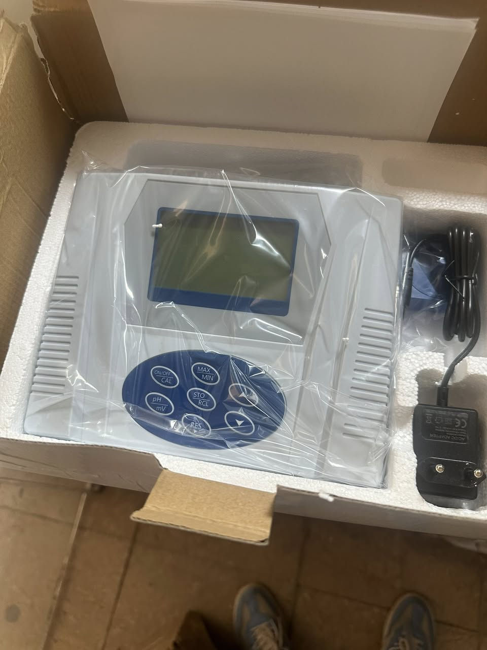 توجد لدينا مجموعة متنوعة من الأجهزة المختبرية الحديثة وباسعار مناسبة جملة 
***********
