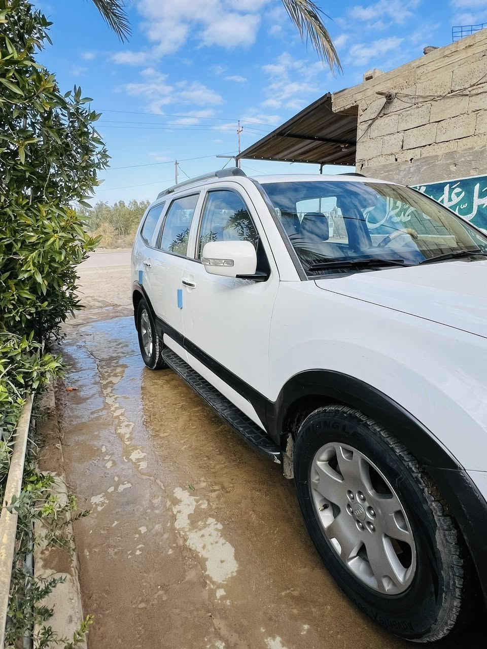 السلام عليكم للبيع كيا موهافي موديل 2010محدث 16تحديث 

درجه أولى نضيفه وخير من الله مواصفات السياره بصمة وفتحه 

وكشنات كهرباء لايت زينون عالي ناصي السياره بيها قطعه وحده

 صبغ فقط السياره جان بيها رواجز ونزلت نص طابوكه محرك 6 سلندر 

رقم بغداد  ثلاث قطع تبريد وشاشه وكامره 

لا تنقيص ولا تبخير وتحويل ثاني يوم السعر 135ورقه وبيها مجال

 مكان السياره ديالى الخالص قرب جنسية الخالص الاستفسار اكثر 

اتصل عل الرقم ***********او ***********
