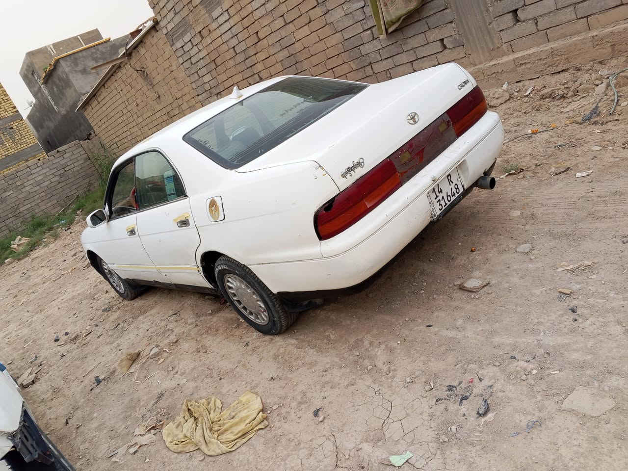سلام عليكم سياره بطه للبيع مكفوله من النقل الجثه والكص مكان البصره القرنه  السعر 43
***********
