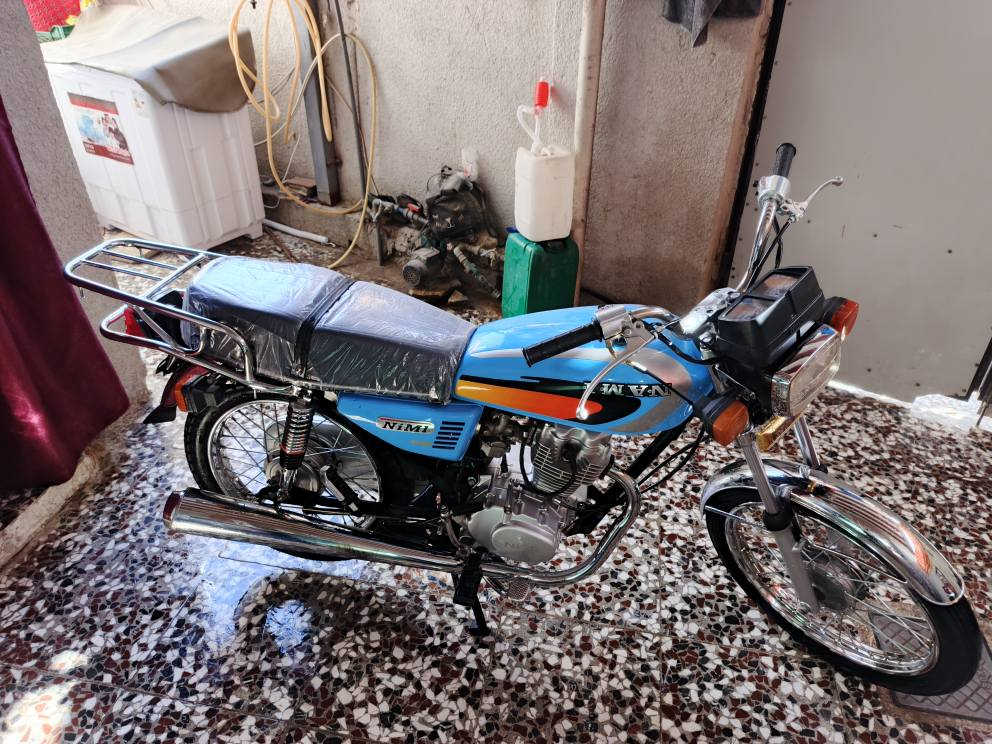 سلام عليكم دراجه نامه امتياز موديل ٢٠٢٥ كفاله عامه ما بيها أي نقص حتى وصل المعرض موجود وياها مكاني حله حي الشاوي طالعه ب ٢٦ رقمي *********** السعر ٦٢٥ بيها شي قليل حق الجيه ومتوازي ع بيعتها بيع سريع
