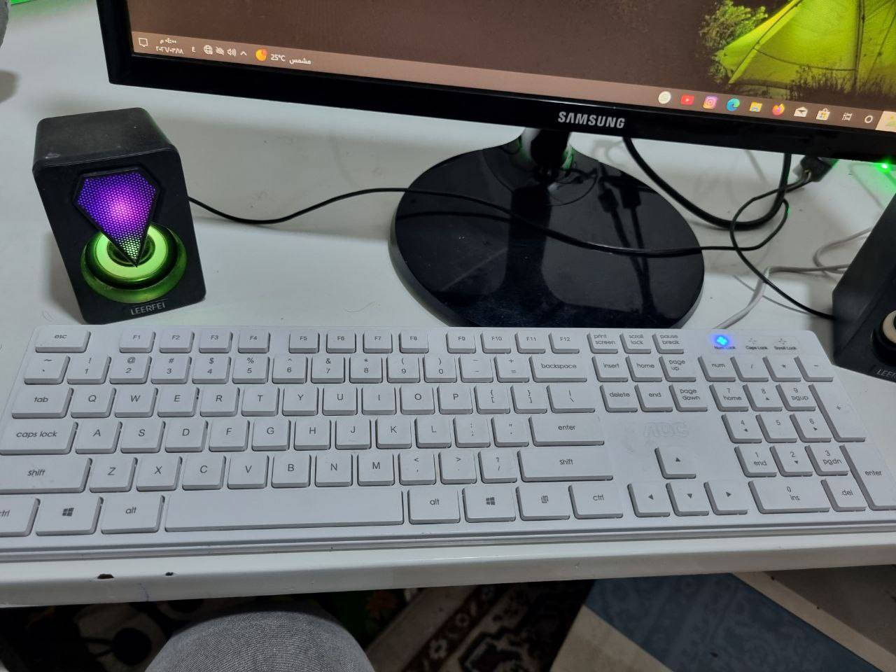 سلام عليكم 
حاسبة كاملة للبيع للدراسة وتصفح وتصير للالعاب لازم تطوره 
كيس دل كور ٥ جيل ٧ 
نظام ويندوز ١٠ برو ٦٤ بت
ذاكرة ٨كيكا 
شاشة سامسونك حجم ١٩
سماعات زوج ام الوان وياه لكن وحدة بدون الوان 
كيبورد ماوس شركة AOC الراقية
مكاني بغداد
توصيل متوفر
سعر 165,000


**إذا كنت صاحب هذا الإعلان وتريد حذفه لأي سبب، رجاءا أرسل رسالة إلى الدعم الفني**