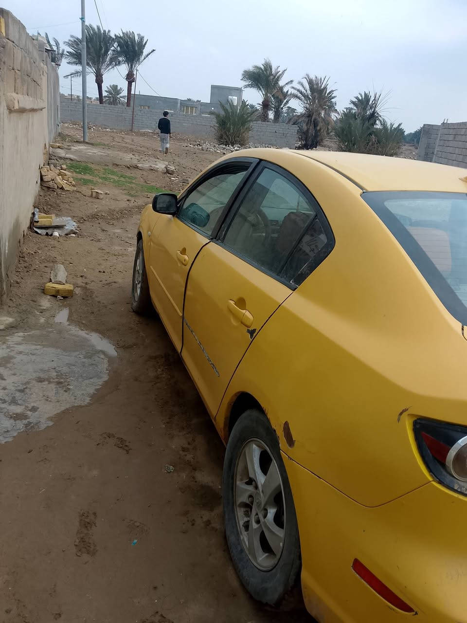 سياره مازدا ياباني السعر 15 ورقه وبيها مجال راعيها موجود ***********
المكان الناصريه قضاء الدوايه
