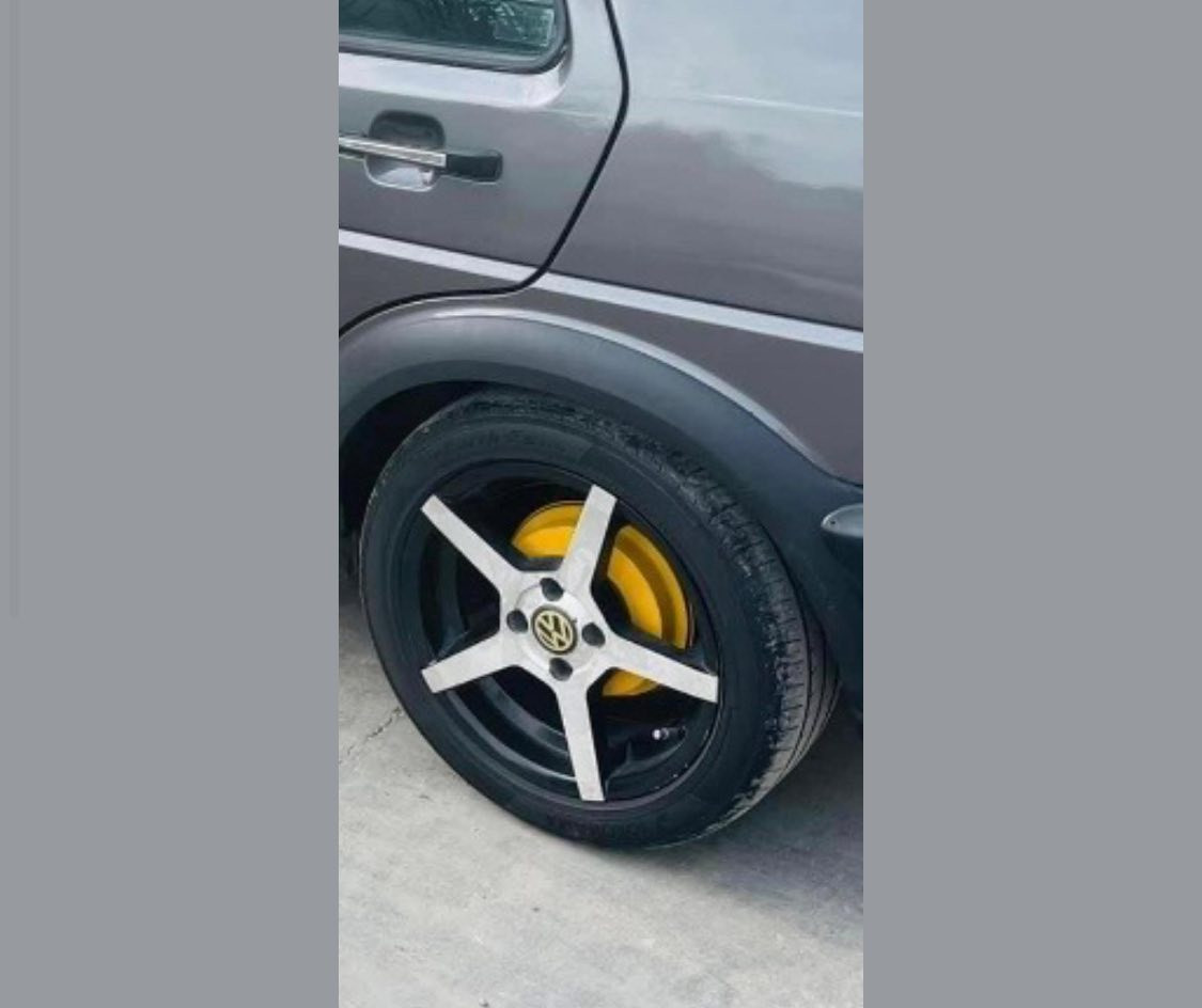 السلام عليكم.
كولف عضم موديل 1992. وارد ياباني  رقم دولي بغداد 

سنوية لل. 2029

كير ومحرك خير من الله حدادية كلة جديد

تبريد ثلج منضومة جديدة كاملة 

محرك 1800 دوش. 

كير اوتو ميكانيكي

كهربائيات كلها شغالة. 

تخم تاير جديد. وويل تو سايز حجم 15 رياضي

غرفة كاملة جديدة مثل ما موضح بالصور 

كشنات بلادية جديدة. ودشبول جديد

السيارة مصبوغة عام اثر جراد. 

السعر.  46.  وبيهة مجال 

رقمي    ***********
