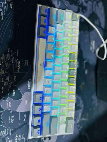 🔺بيسي كيمنك للبيع 🔺
مواصفات الكيس👇🏻
Intel 13400F
RTX 3070 8G
RAM 2x8 16G
M.B H610
SSD 1T 
PU 750W
————
🖥️ مواصفات الشاشة 👇🏻
MSI G274F
27INCH 
180HZ
IPS
FHD
1MS
———
🔋UBS 3000VA Offline 
————
هدية 🎁 
⌨️ كيبورد ~ ريدراكون
🖱️ماوس ~ بلودي
 🎙️مايك خارجي ~ COCONISE
 🎧 سماعة ONIKUMA K9
———-
السعر خاص
———-
🏠العنوان : بصرة - كرمة علي 
للاستفسار : ***********
