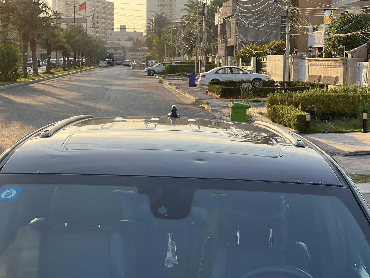 السلام عليكم
‎ جيب كراند شيروكي  

‎محرك 6 سلندر 3600

‎الموديل  2015

تحديث بجم 20 اصلي 

‎لون فيلي لامع 

‎رقم بغداد 

ماشية 166 الف كيلو ‎

وارد امريكي مواصفات

‎حادثها جاملغ ايمن وبنيد  وجاملع سرقة فقط بيهة تعديل بسيط بمقدمة الشاصي وعندي لسونار. وبالعراق صبغ جاملغ ايسر لتطابق  اللون 

مازدات LED امامي متحركة  اصلي زينون لايت وبلوجكترات

كشنات جلد وشاموا+ كهرباء

كشنات هيتر امامي وخلفي + هيتر ستيرن 

شفتات گير بالستيرن 

شاشة كبيرة 

دشبول محدث SRT بالكامل مع كل الاوبشنات

تبريد منفصل قطعتين 

مري تعتيم الضوء داخلية و جانبية + المرايات الجانبية قلاب 

جنطة شفط كهرباء

گير طيارة 8 نمر ما مفتوح والمحرك 

فتحة سقف 

بصمة ابواب وتشغيل عن بعد 

دبل كزوز مع هوك خلفي كهربائي

صدر امامي نص عمر الخلفي جديد

ويل 18 اصلي

***********

السعر 165وبيها مجال بسيط
