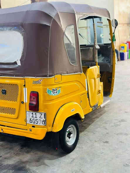 سلام عليكم خوتي العزاز ❤️
تكتك 2021/9/19
مرقمه بغداد بسمي تحويل مباشر
تكتك بيها ضربه خفيفه 
والباقي كله مكفول 
تخم تاير مكينه كير كسل 
مكاني محمودية 
***********
