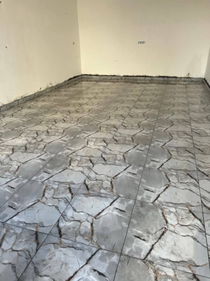 خلفه سيراميك درجه اولى متفرغ حاليآ ‏‪***********‬‏
