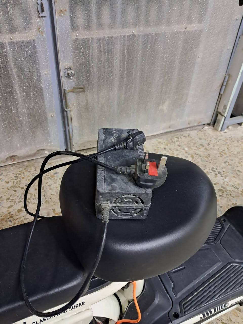 سلام عليكم دراجة شحن للبيع مكان بغداد الشعلة السعر 350 الستفسار *********** نضيفة كاملة مابيه نقص الشاحنة ولبايدر ولزنجيل
