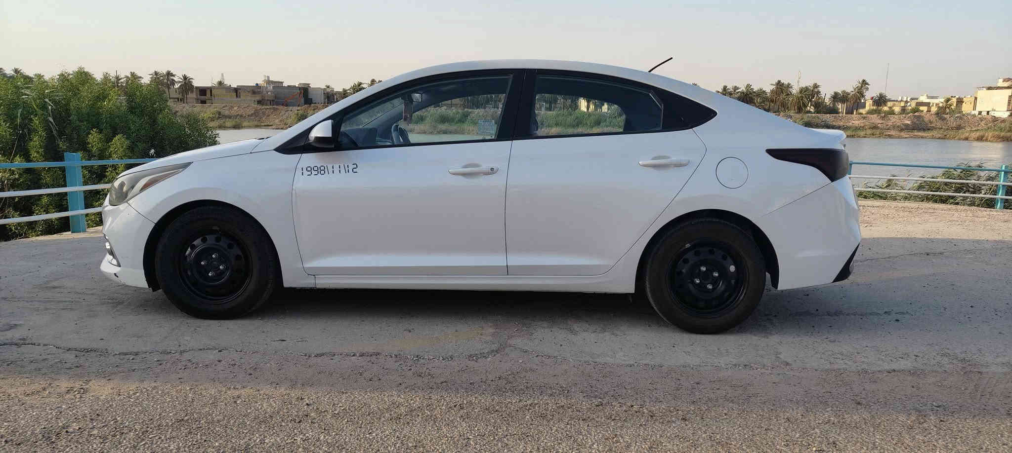 السلام عليكم اكسنت للبيع 2019 ماشيه 79 وارد امريكي حادثهه جاملغ امامي تبديل فقط مكينه 1600 جي دي اي 
معوقين بعد سنه تصير حره مسويلهه ادامه كامله السعر 117 للاتصال ***********
