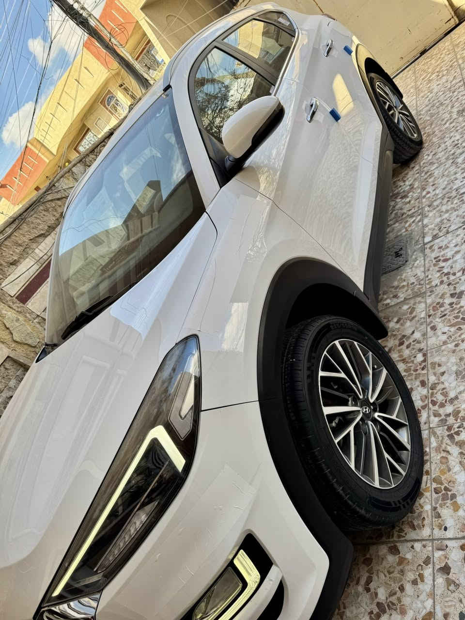 السلام عليكم توسان 2020 خليجي للبيع فول عدا البانوراما مكفولة من الضربة والصبغ بيها شوية بارد بل باب موصفات كشنات كهرباء بصمة شاشة كبيرة تحكمات ستيرين كامرة خلفية حساسات خمس عدسات وضعيات قيادة وباقي المواصفات المعروفة المكان بغداد السيدية السعر 197 وبيها مجال حك الجية رقمي ***********
