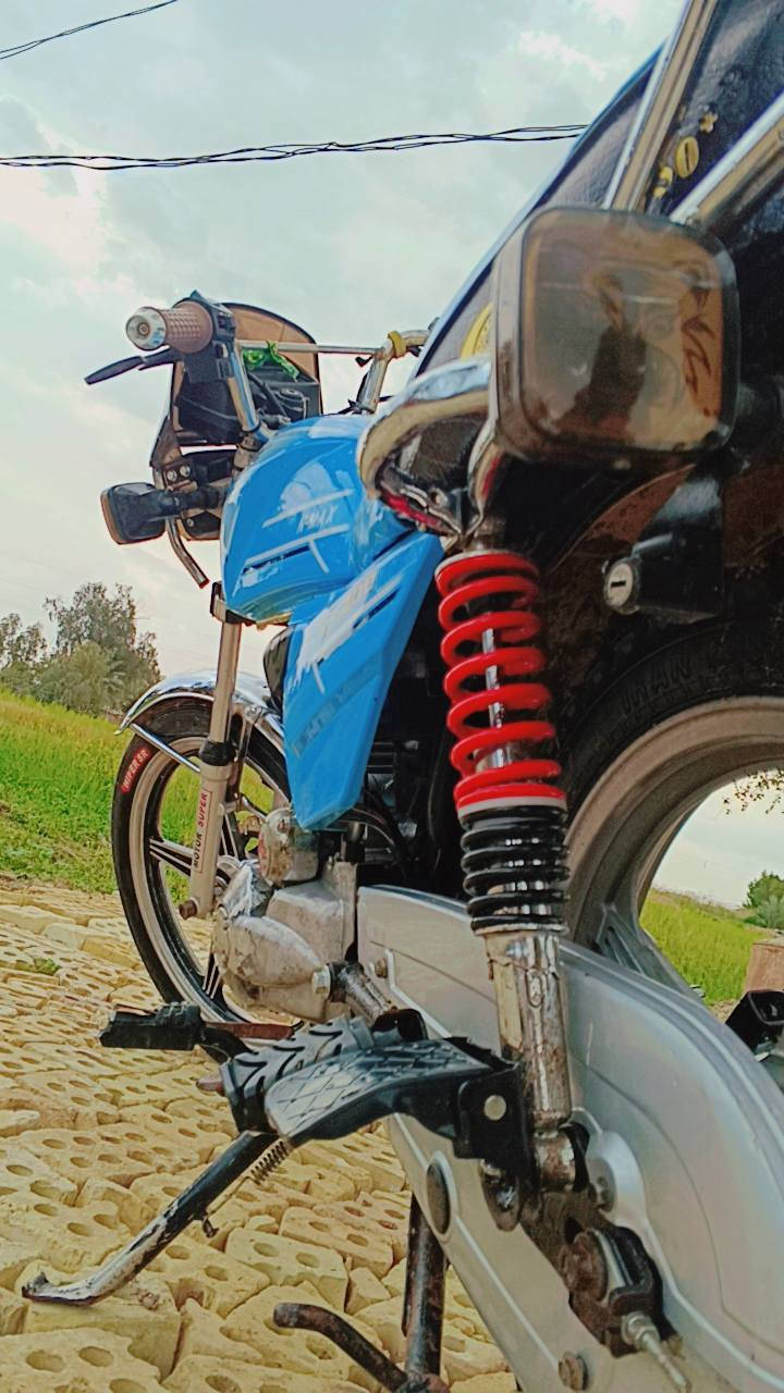 سلام للبيع يراني موديل 17محدثه 25كهربائيات كامله اي نقص مابيهه دراجه خير من الله مال جناي السعر 325وبيهه مجال ***********بغداد حي النصر
