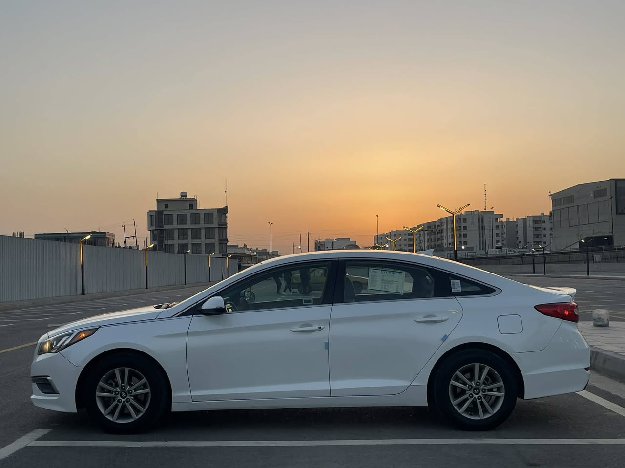 سوناتا ٢٠١٦ وارد امريكي 
سعر ١١٤ بيهة مجال شراي
حادثة بابتين بدون دواخل بوكين جملغ كير فقط
موصفات نص فول 
تحكم ستيرن جهيتن مانع نزلق
شاشة جبيرة كامرة حساسات 
داخل لونين ويل كب ١٧ كروم
محرك ٢٤٠٠ لا تبخير ولا تنقيص 
مكان سيارة بغداد الشعب 
رقم بغداد تحويل ثاني يوم 
رقمي ***********
