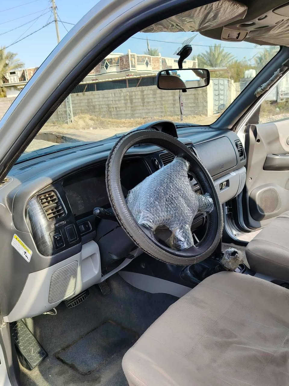 السلام عليكم ناتيفيا للبيع موديل 2008 سياره مال جناي مكفوله من الصبغ او ضربة فقط  البنيد مفتوح كير ومحرك خير من الله التخم تاير جديد صدر امامي خلفي جديد رقم بغداد انجليزي باسمي التفاصيل او اي سؤال اتصال على هذا الرقم وانا بالخدمه***********
