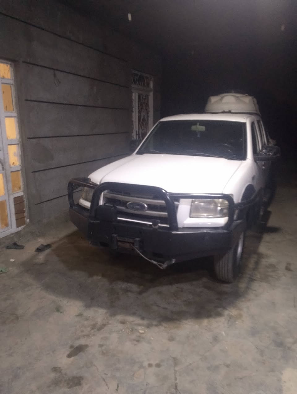 السلام عليكم فورد بيكم للبيع السعر 65 ورقة و بيها مجال مكانها بغداد الرضوانية للاستفسار ‏‪***********‬‏
