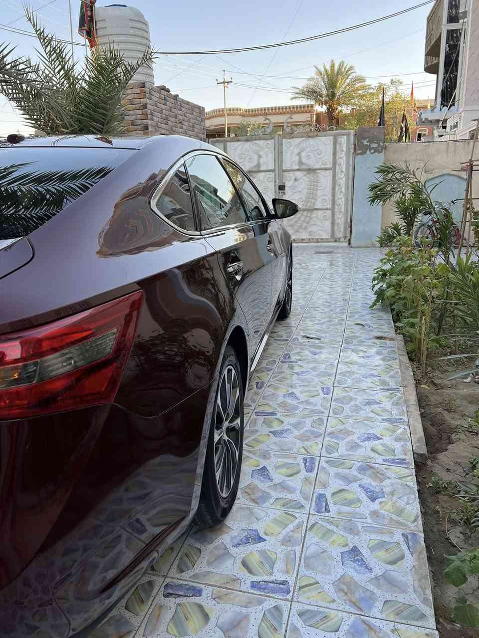 السلام عليكم
تويوتا افلون2016 ذي قار حره للبيع  فقط 
 ليبل واحد بيها ربع الباب الخلفي صبغ وبارد قليل
مواصفات
بصمة 
فول تحكم ستيرن
اشاير مري
ويل ١٧
بلوجكتر
حساسات خلفية 
رادار امامي جانبي 
تحديد مسار وقيادة 
هاندبريك بصمة
شاشة جبيرة 
كامرة خلفية 
كشنات جلد 
تدفئة كشنات وستيرن 
مانع انزلاق 
قطعتين تبريد 
محرك3500
السيارة ماشية١٠٠الف 
السعر 185$وبيها مجال بسيط 
للاستفسار ***********
