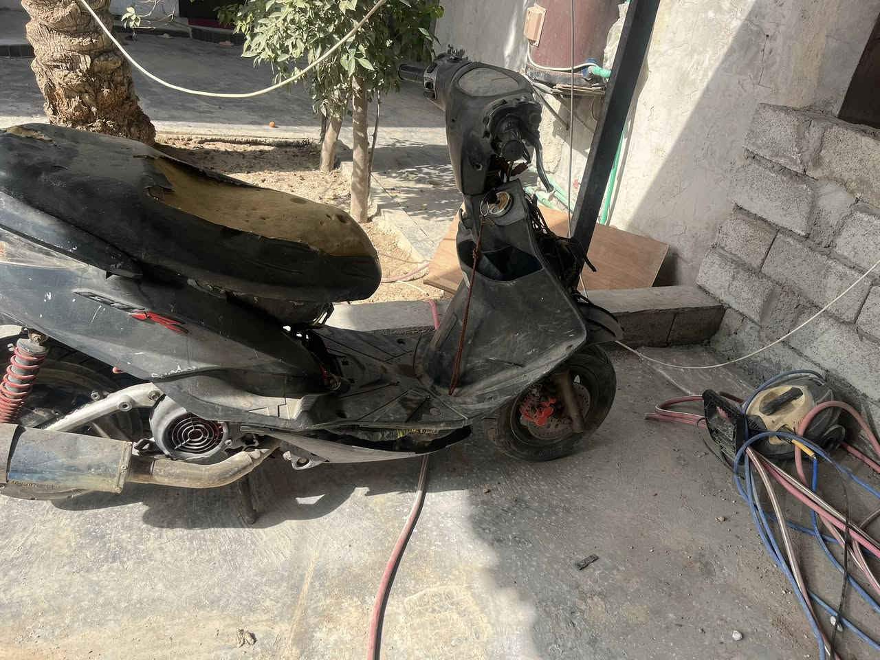 سلام عليكم ثعلب كامله وغراض وياها تفصيخ شاصي ونص مكينه ورله بس من عده الكلج المامي و صالنصه مو وياهن قيم واخذهن بما يرضي الله كوم حديد


**إذا كنت صاحب هذا الإعلان وتريد حذفه لأي سبب، رجاءا أرسل رسالة إلى الدعم الفني**