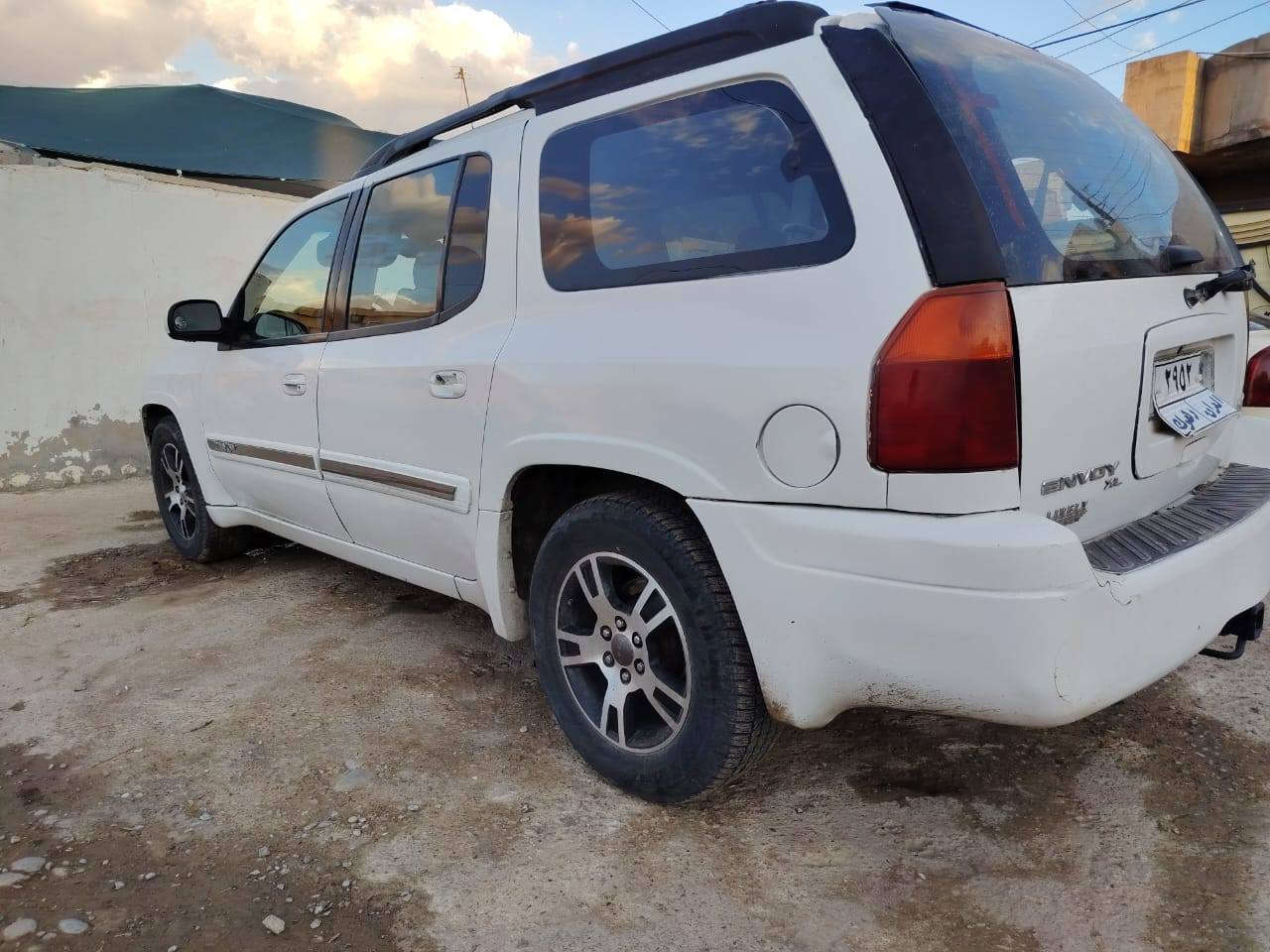 فرۆشتن و گۆڕینەوە 
GMC 2006
مەکینە ڕەشی مەرغوب 
گێڕ تۆماتیک 
گێڕ و مەکینە بەشەرت 
توند و تۆڵە 
سێ ڕیز کوشینە 
8 نەفەریە 
لە هەولێرم موشتەری نامە بنێرە 
گۆڕینەوەش دەکەم بە سەیارەیەک بەدڵم بێت 
*********** أربيل, العراق
