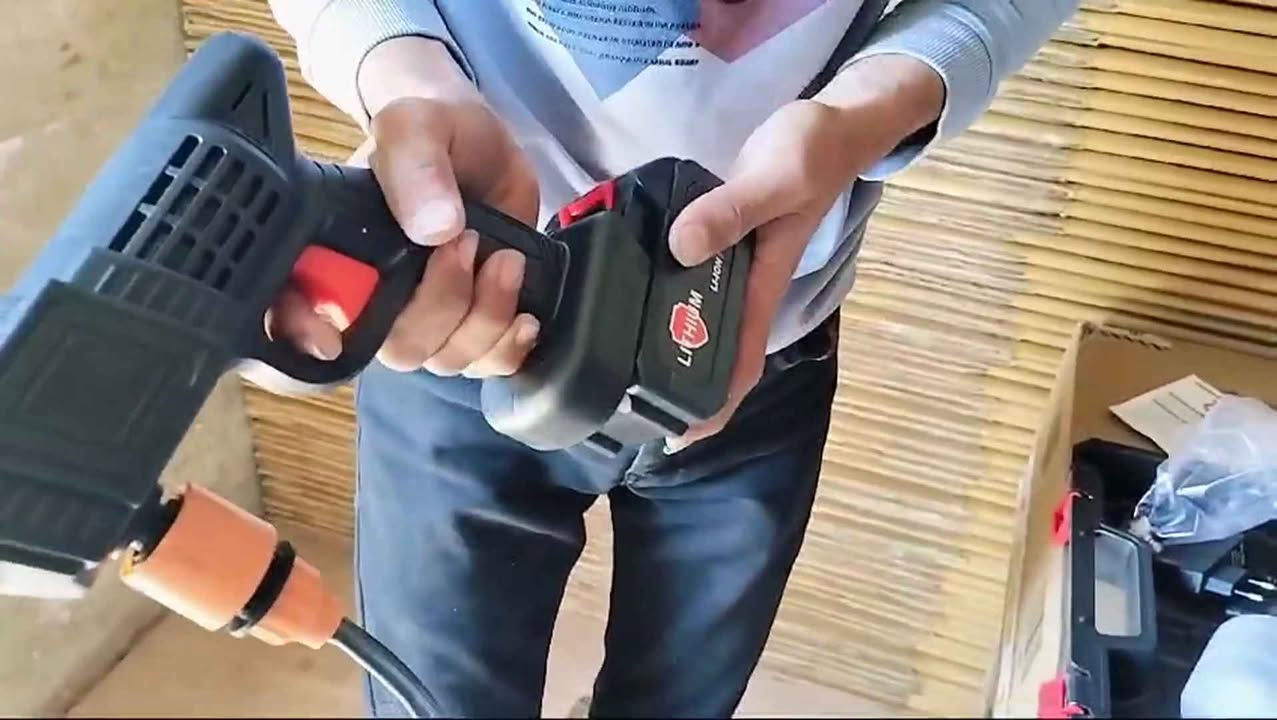 🚿✨ نظافة سريعة وسهلة!

محمول وخفيف ⚡، ضغط 150 بار 💪
بطارية 48 فولت 🔋، مقاوم للماء 💧
فوهات متعددة ورغوة سريعة 🎯
حقيبة حمل لكل الملحقات 🎒 بغداد, العراق


**إذا كنت صاحب هذا الإعلان وتريد حذفه لأي سبب، رجاءا أرسل رسالة إلى الدعم الفني**