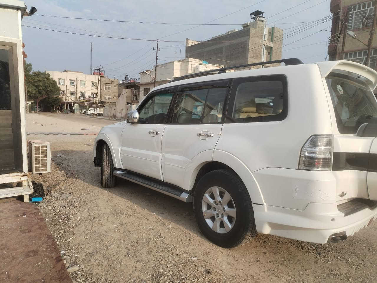 باجيرو 
وارد خليجي
الموديل: 2010
المكينة: 3 ونص
التحويل: مباشر بمرور كلار 

السعر: 140 ورقة

 السيارة ما بيها أي ضربة
 
 كير ومكينة وصدر وتبريد كله مكفول

مكان السيارة: الكاظمية – حي الجامعة
 
رقم الهاتف / ‭0777 000 3343‬
واتساب / ***********
