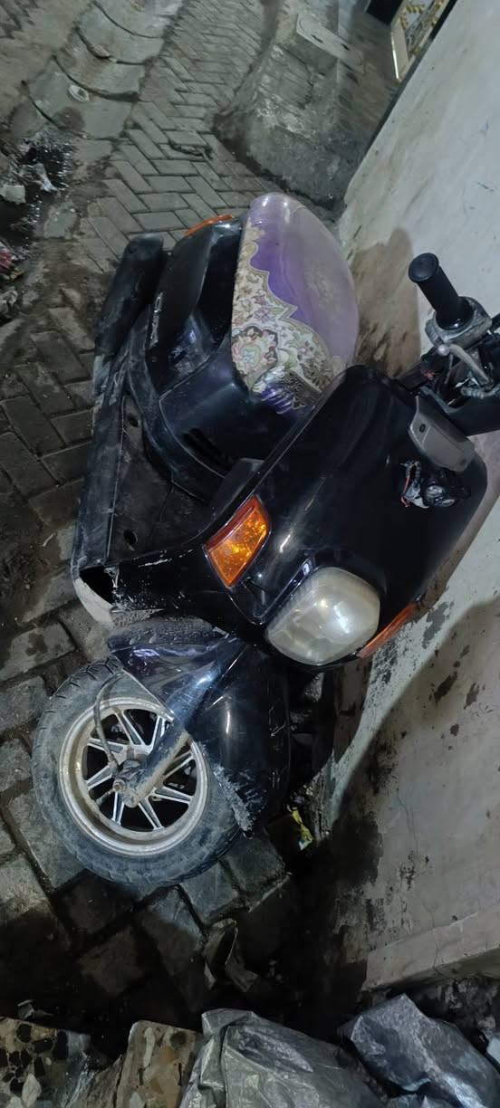 السلام عليكم دراجه بوليس للبيع نقص قبق هندر شغالة وممفتوح برغي بيها مكاني بغداد مدينه الصدر نزل سعرك
استفسار واتساب ***********
