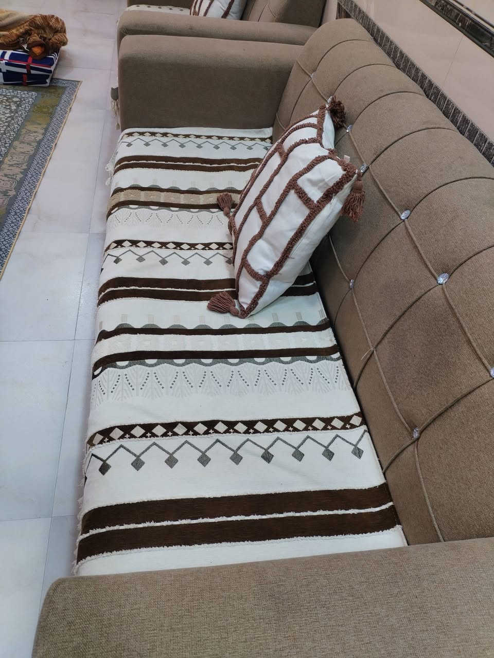 تخم قنفات ملكي تزكام السعر300وبيه مجال


**إذا كنت صاحب هذا الإعلان وتريد حذفه لأي سبب، رجاءا أرسل رسالة إلى الدعم الفني**