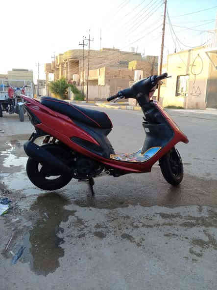 السلام عليكم دراجه ماكس عدله للبيع ما مفتوحه بلاديه 50 ما بيها نقص الدراجه كامله مزوده تزويد خارجي فقط واصلي مال حاويه شرط كهربائيّة كامله مكمله ((فول ومكفول)) 
1- كفر أربع ولف اصلي 
2-تخم يدات رياضي koso
3-كشن اربع ولف
4-دبل خلفي اصلي تفصيخ+ شيال رياضي اصلي تفصيخ  
و دراجه نضيفه كلش 700وبيها مجال قليل مكاني ناصريه المركز رقمي ‏‪***********‬‏ خاص ما موجود ((جيب فيتر وياك))
