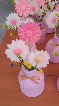 شموع معطرة • شكل وردة • ريزن أعمالي