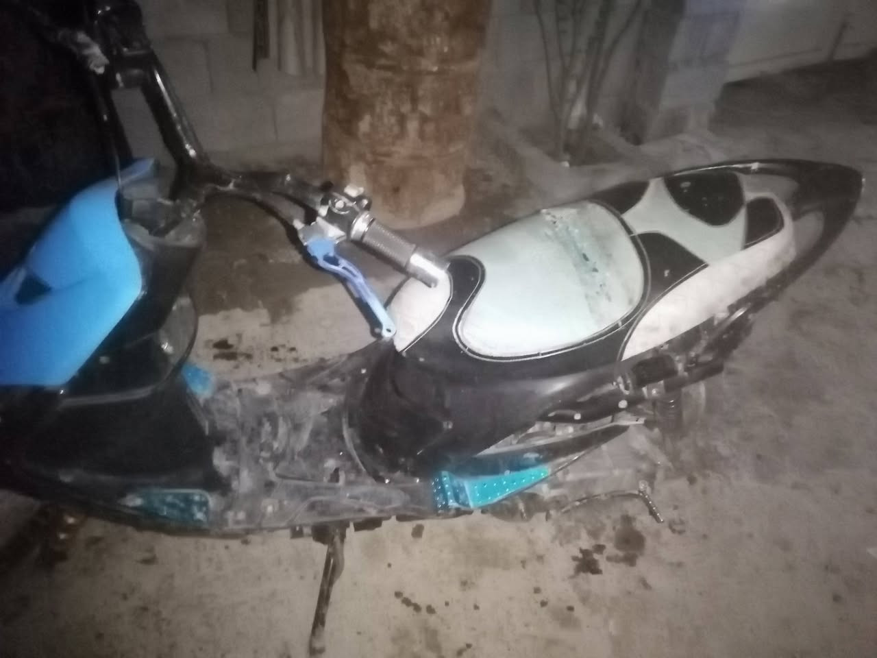 كوم حديد كهربائيات كامله وشغاله وكفرات الدراجه تكطع وطفت كابريتر بلك بعد مادريابيع كوم حديد سعر 200


**إذا كنت صاحب هذا الإعلان وتريد حذفه لأي سبب، رجاءا أرسل رسالة إلى الدعم الفني**