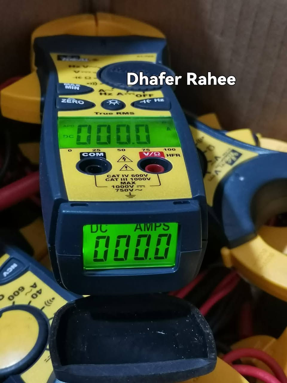 كلابميتر احترافي
من شركة آيدل الأمريكيه المشهوره بجودة منتجاتها
السعر ١٢٥ الف دينار فقط
للاستفسار الاتصال على ***********
