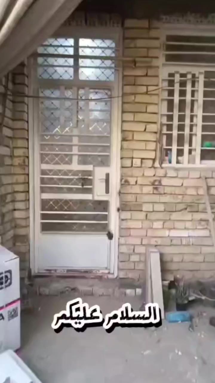 السلام عليكم
بيت حديث طابق ارضي للايجار 
مساحة ١٢٥ متر 
الرواد الاثرية قرب الجسر الدوار
غرفتين نوم و استقبال و مطبخ حار و بارد مفتوح على الحولي.
مجاميع صحية عدد ٢ خارجي و داخلي و طرمة صغيرة.
السعر ٤٥٠ الف 
للاستفسار الاتصال على الرقم 
***********
