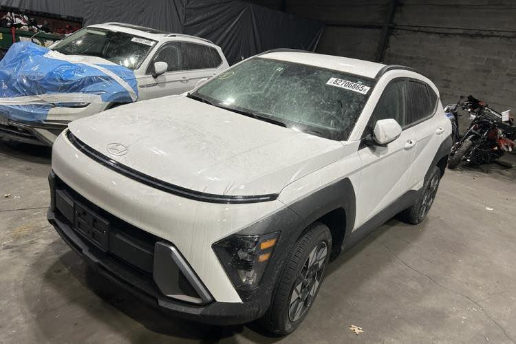 السلام عليكم هونداي كونا 2024 ضررموضح بل صوره  لون ابيض المحرك 2000 دوش المرغوب ماشيه 11 الف فقط السياره جديده جدا تحديد مسار ورادار وتبريد وكامره وشاشه جبيره وشاشة اعطال وحساس تايرات وتدفه وتبريد  3 انظمه قياده مكان بغداد
مدة الوصول20 يوم 
***********
