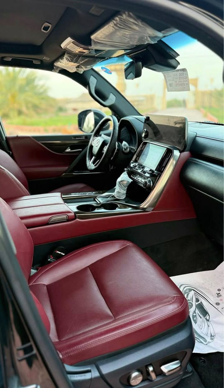 للبيع بسعر جدا مناسب
 لكزز 2023   برستيج 
LX600
ماشية 50 الاف كم  ( اخت الزيرو ) 
السيارة ع وضع الشركة زيرو بعدهة كفالة من كلشي شرط الفحص ومغلفة ppf  بالكامل وجلاد شفايف 
مواصفات بلاتينيوم فول ( 7 راكب ) 
رقم بغداد حلو انكليزي تحويل مميز مباشر 
السيارة مال بيت 
العنوان  بصره 
يعني ( 11شدة و 15 ورقه ) وبي مجال 
رجاءا لحد يتصل ويكسر بيهة اذا ما مچيك الاسعار زين 
الشراي يتصل هذا رقمي  
*********** ابو يقين

