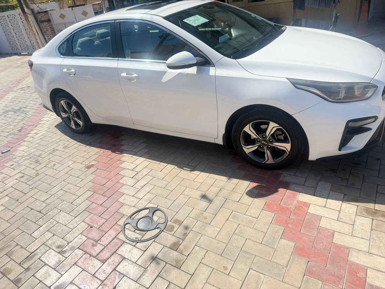 كيا سيراتو 2020 خليجي فول مواصفات مكفوله بيها ملاحظه بسيطه
سياره جديده او جاهزه من كل النواحي ما ناقصها اي شي 
السعر 135 ورقه 
***********
