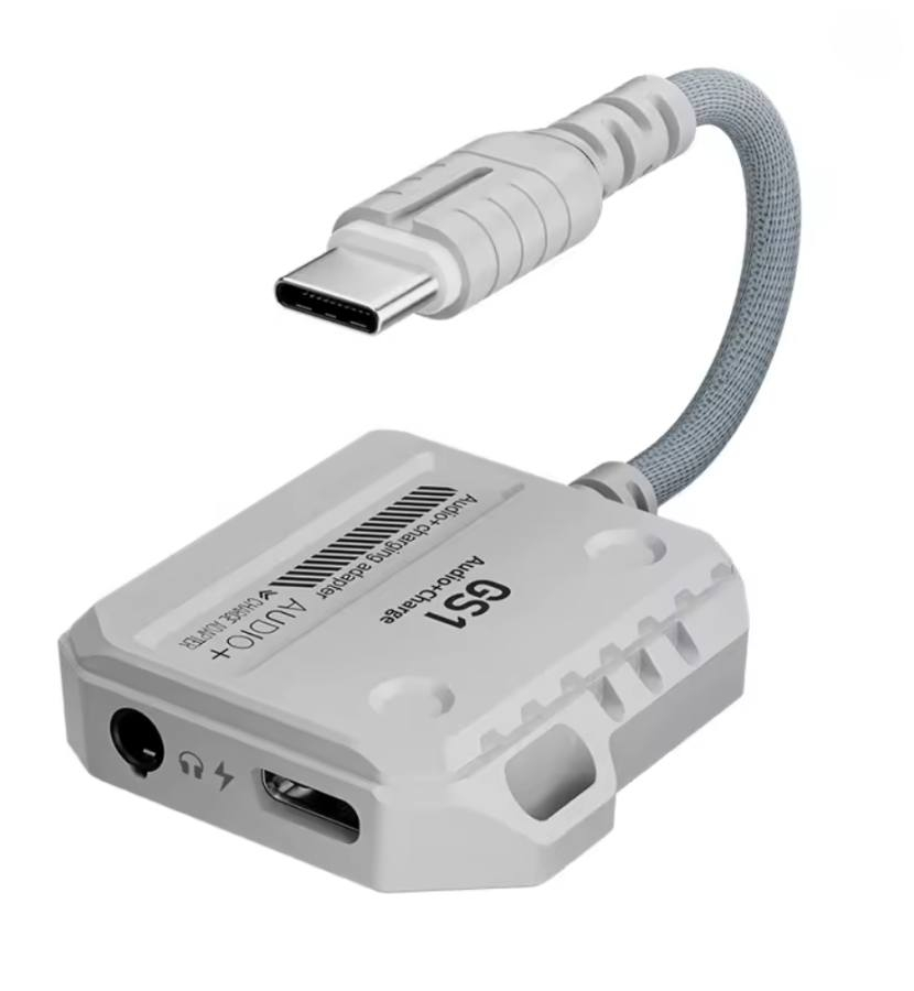 Plextone GS1 2in1.
الوظيفة: يتيح لك الشحن والاستماع إلى الصوت عبر سماعة رأس مقاس 3.5 ملم في نفس الوقت. 
الشحن: يدعم شحن سريع بقدرة تصل إلى 60 واط (PD). 
الصوت: يوفر صوتًا عالي الدقة (Hi-Res) بتردد 24bit/96kHz لتجربة ألعاب غامرة. 
التوافق: مصمم للاستخدام مع الهواتف الذكية والأجهزة اللوحية وأجهزة الكمبيوتر المحمول التي تحتوي على منفذ Type-C.


**إذا كنت صاحب هذا الإعلان وتريد حذفه لأي سبب، رجاءا أرسل رسالة إلى الدعم الفني**