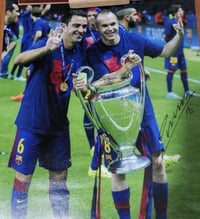 اندريس انيستا • صورة موقعة • موقع رسمي