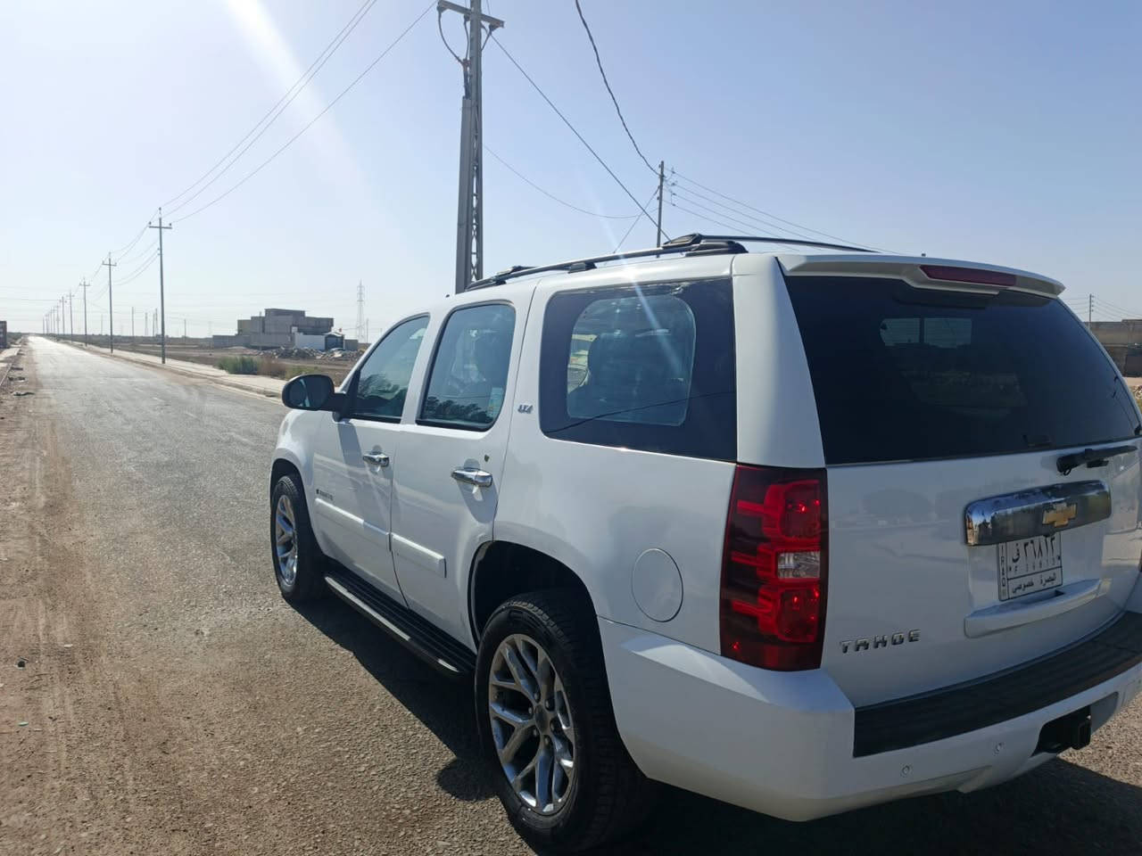 سلام عليكم سياره تاهو موديل ٢٠٠٧ سياره نضيفه ورد كندي بيه رباع تلحيضات اجزاء رقم بصره سياره مكينه كير مكفولة تخم تاير جديد *********** السعر 170 وبيها مجال
