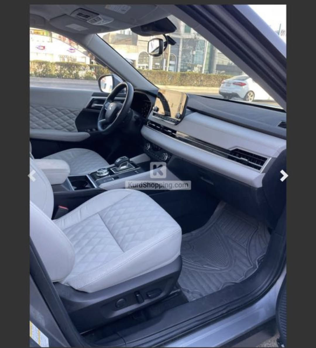 اوتلاندر ٢٠٢٣ فول مواصفات بس جاملغ لاي سةكن كي هةية ٥٥ هزار كيلومتر رويشتيووة رةقةم هةوليرة 
سعري ٢٣٢$
***********
